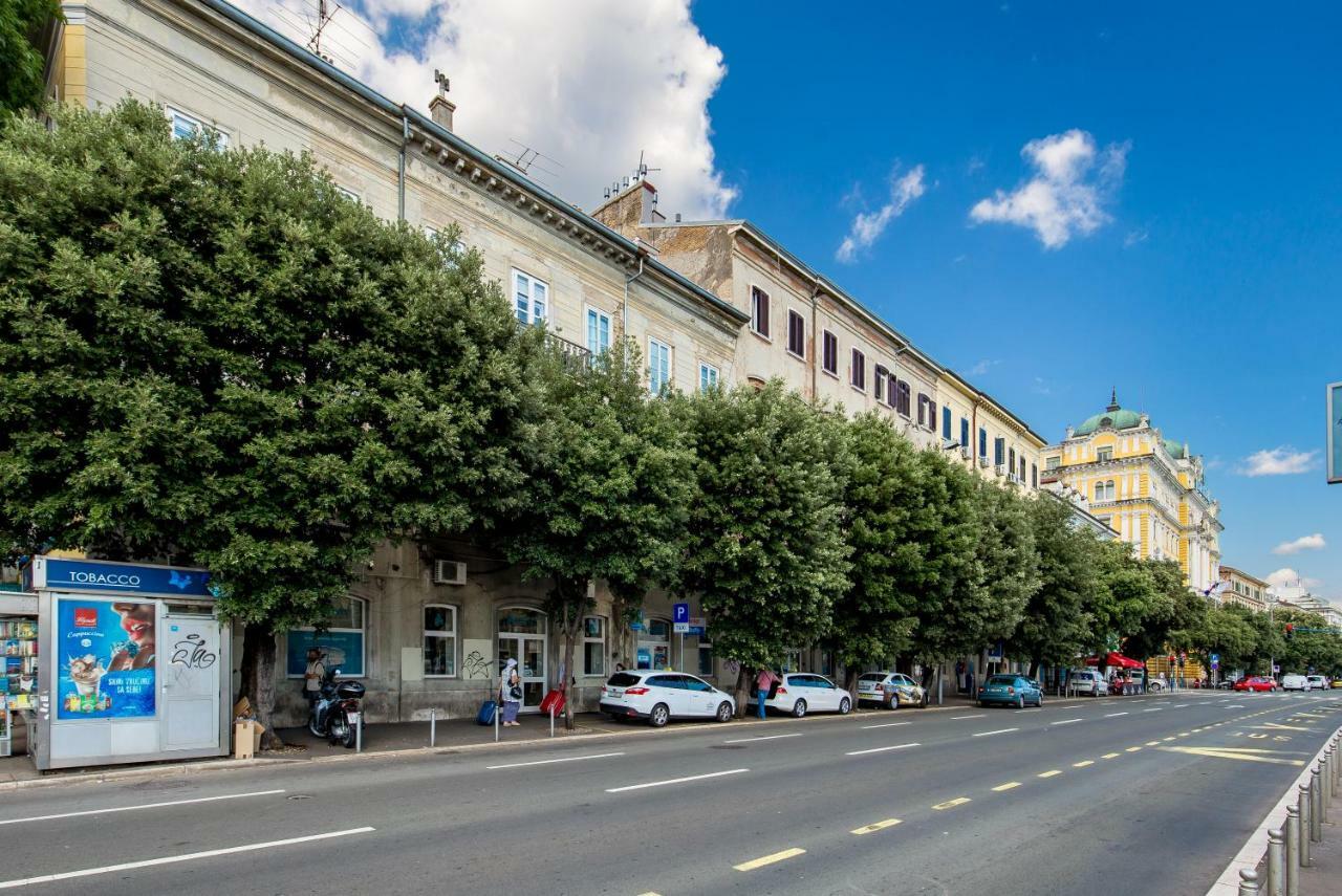 Apartments Carpathia Fiume Kültér fotó